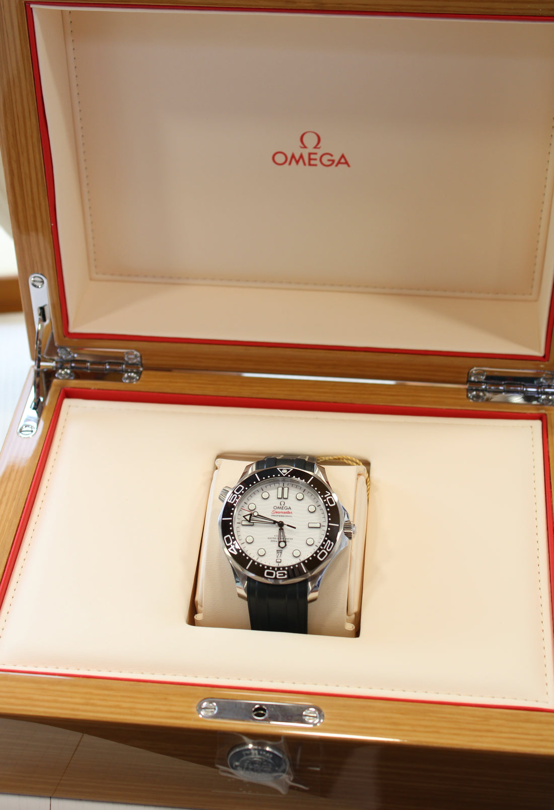 Omega Seamaster Co-Axial 8800